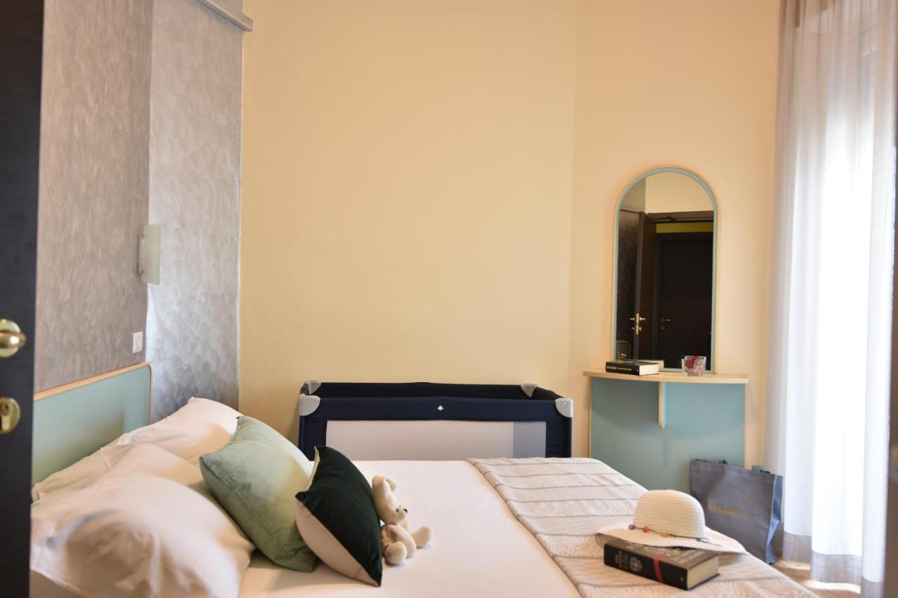 Hotel Jumbo Rimini Bagian luar foto