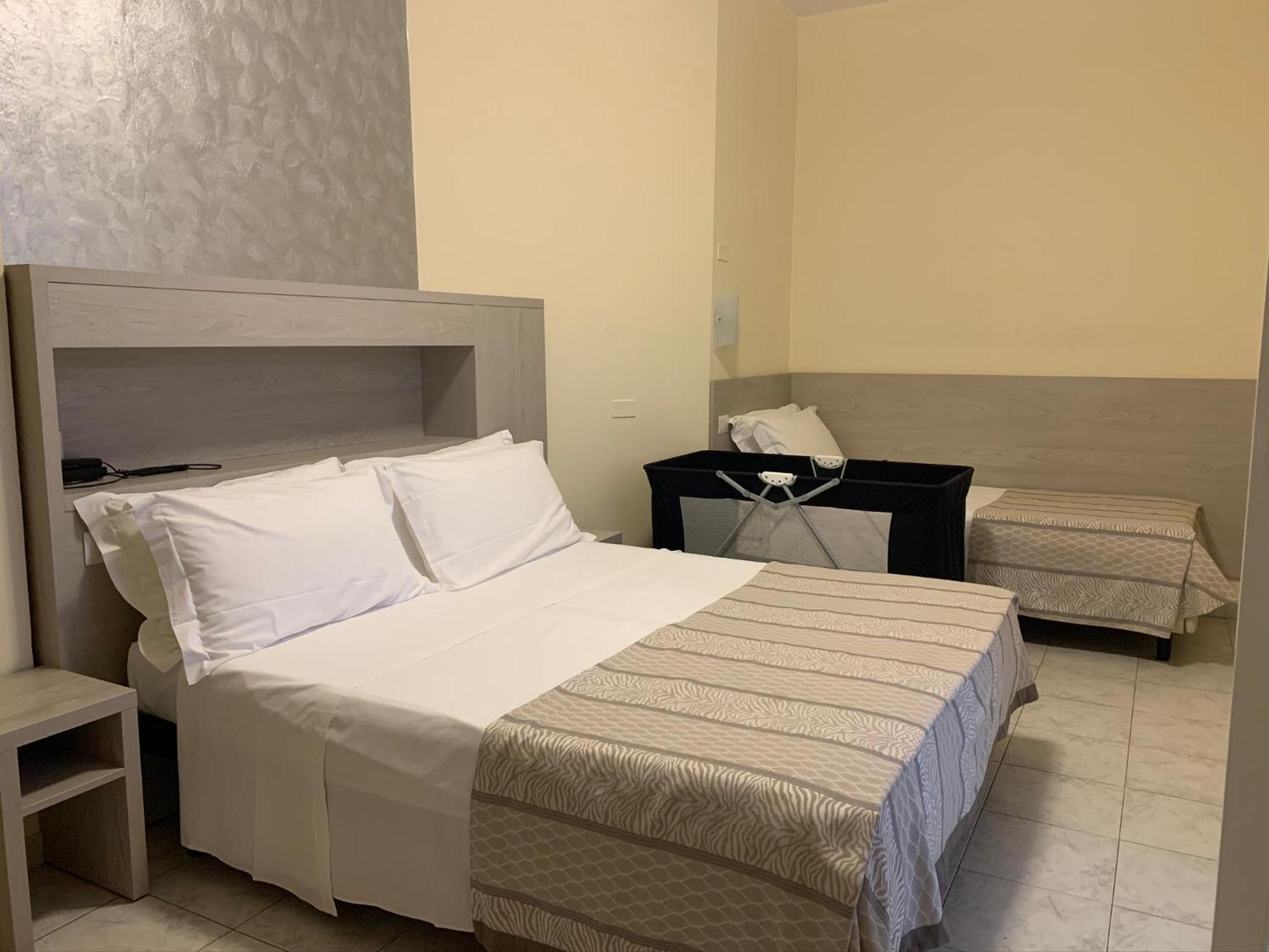 Hotel Jumbo Rimini Bagian luar foto