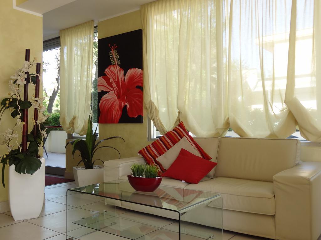 Hotel Jumbo Rimini Bagian luar foto